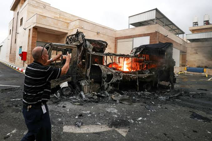 Israeli Settlers Torch Mosques in West Bank Amid Violence