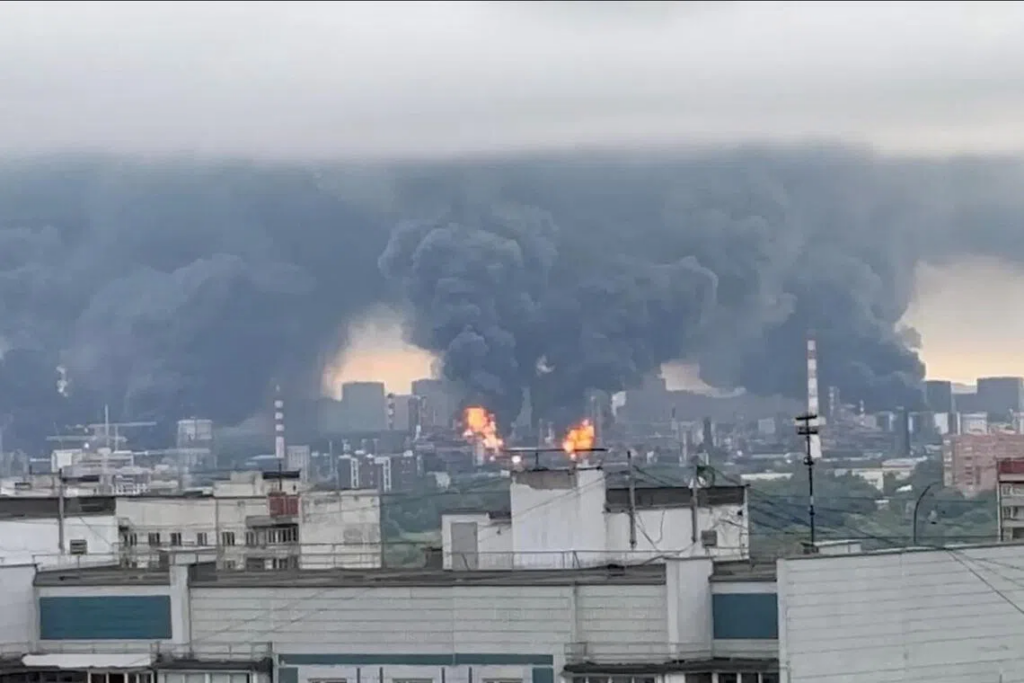 Russia Says Ukrainian Drone Attack Kills 7, Wounds 24 at logistics centre